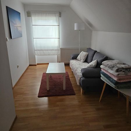 Апартаменты Apartman Cardak Госпич Экстерьер фото